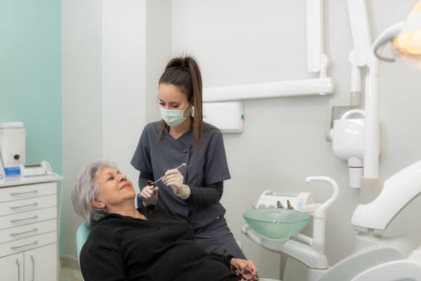 Best Emergency Tooth Extraction  in Hoisington, KS